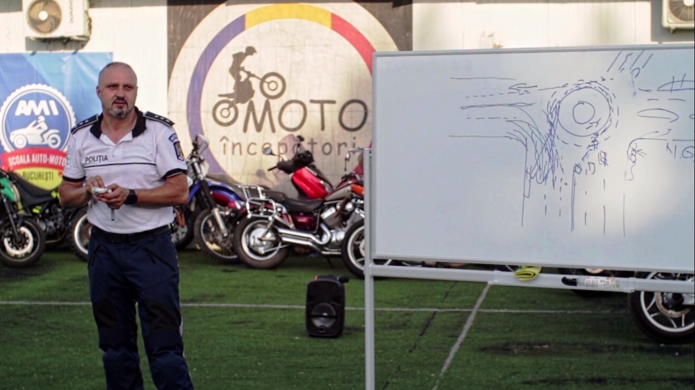 Curs conducere preventiva moto - scoala moto ami - moto incepatori (5)